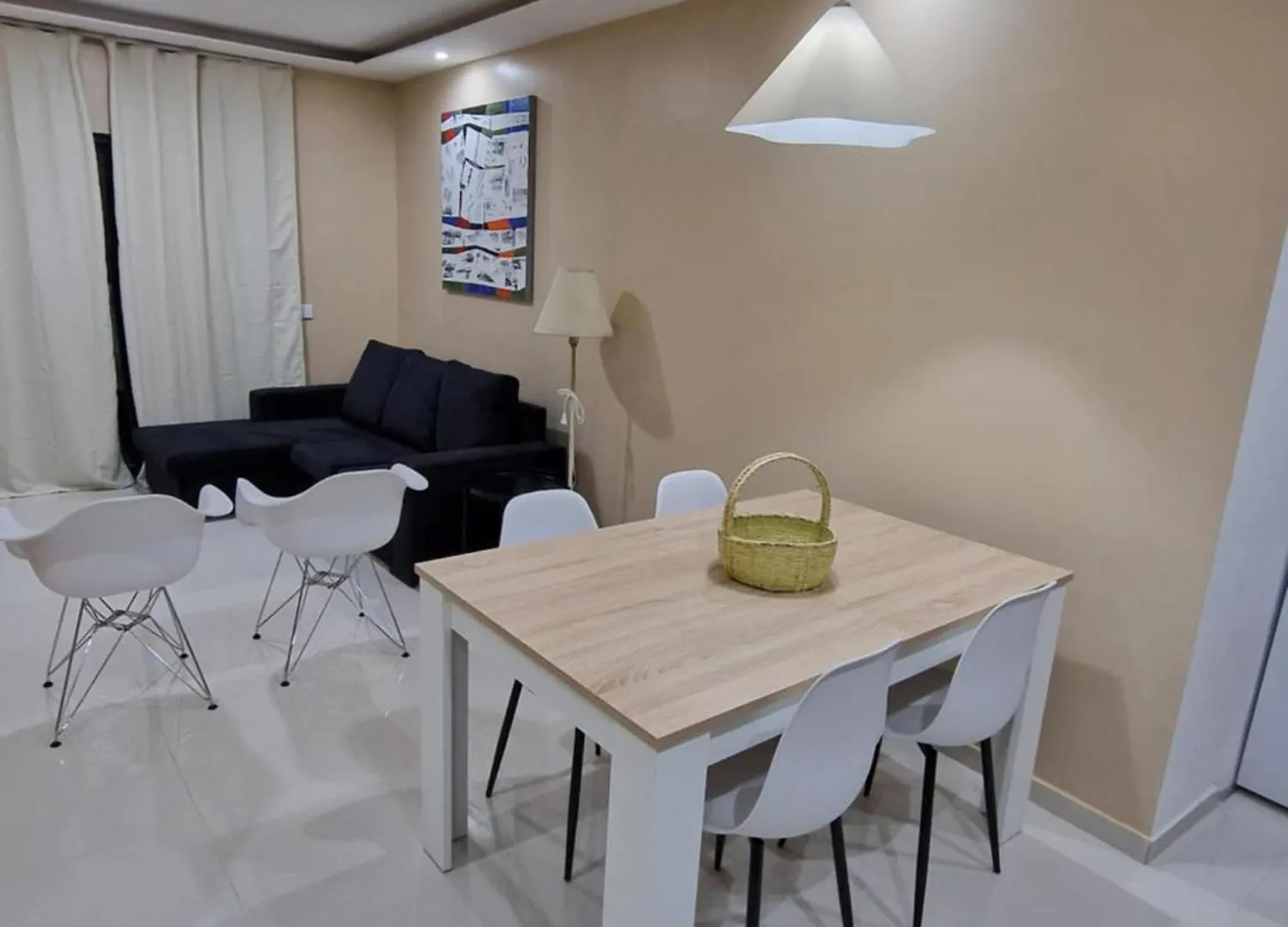 Zahma Apartments プライア